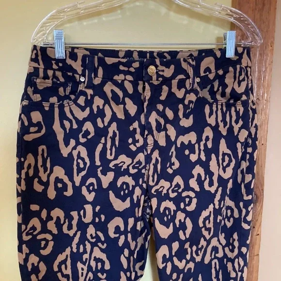 Chico’s So Slimming Girlfriend Ankle blue cheetah pants size 1 (US size M/8) - Picture 2 of 8